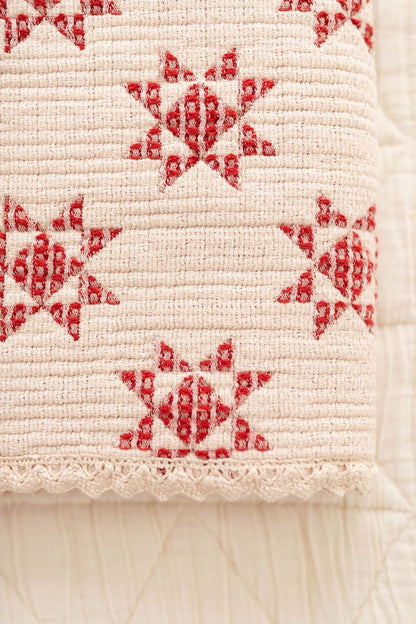 star quilt blanket - ruby
