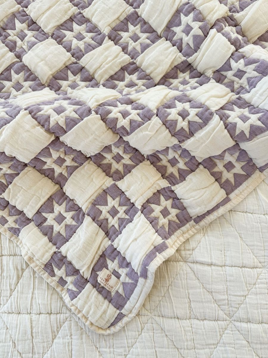 homestead quilt - lilac