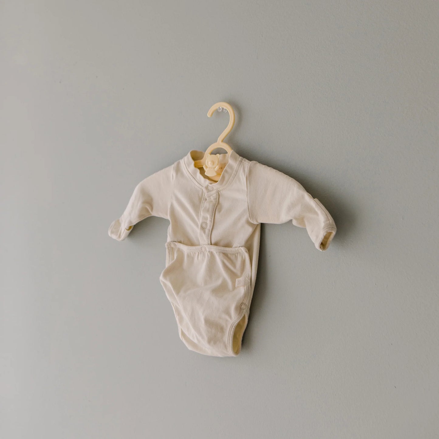 front flap onesie | natural