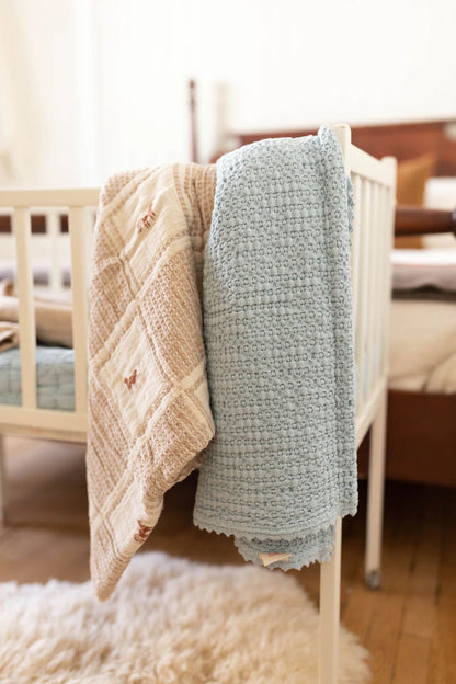 cozy waffle blanket - powder